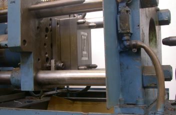 injection molding machines