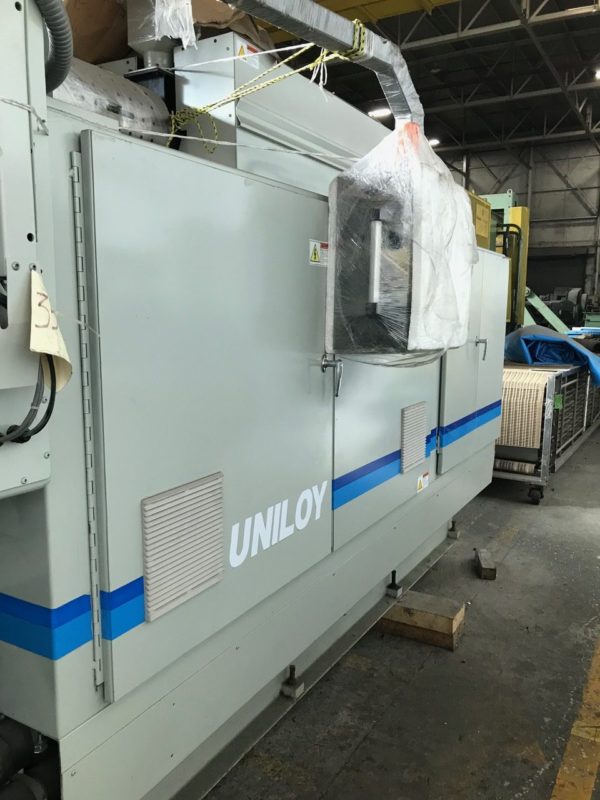 Uniloy Model 350 R2 (8) Head Reciprocating Screw Blow Molding Machine
