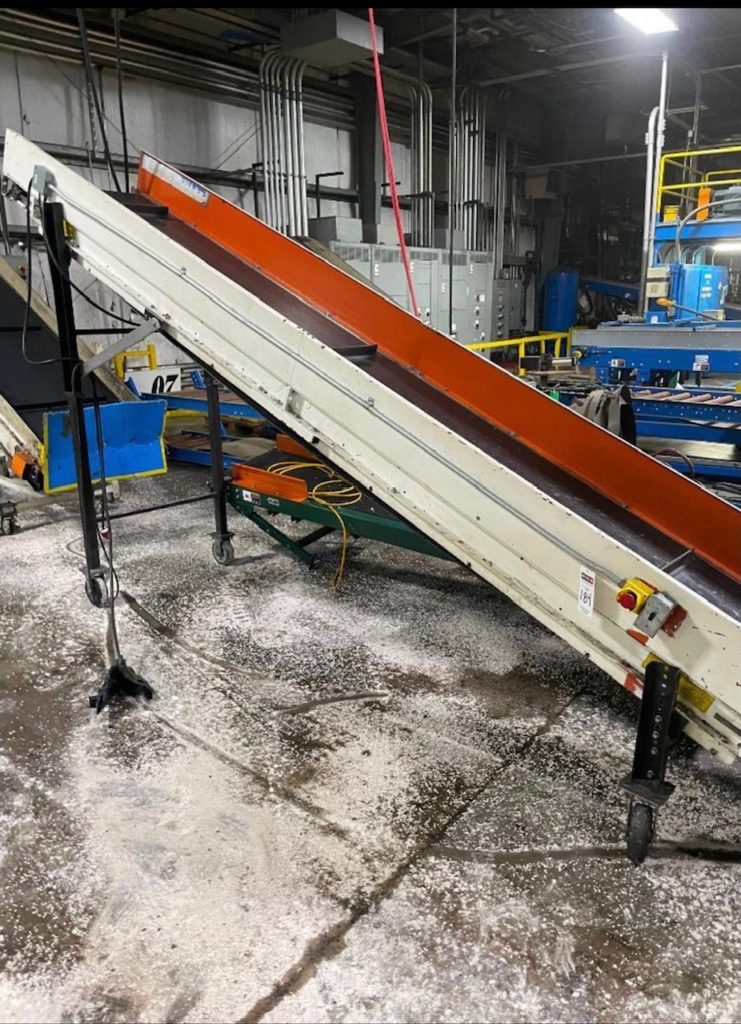 Rotogran Incline Conveyor 168"L x 26"W Adjustable Incline