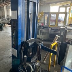 Lantech Model SVAMD Stretch Wrapping Machine