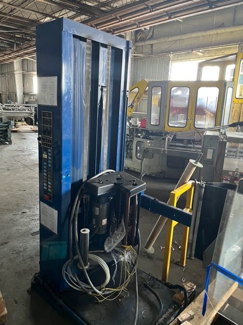 Lantech Model SVAMD Stretch Wrapping Machine