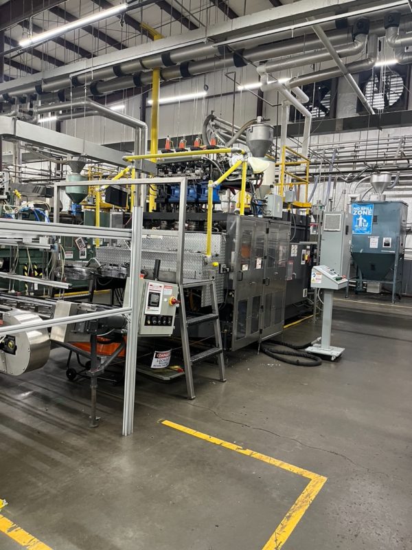 Uniloy Model 350 R3 (4) Head Reciprocating Screw Blow Molding Machine