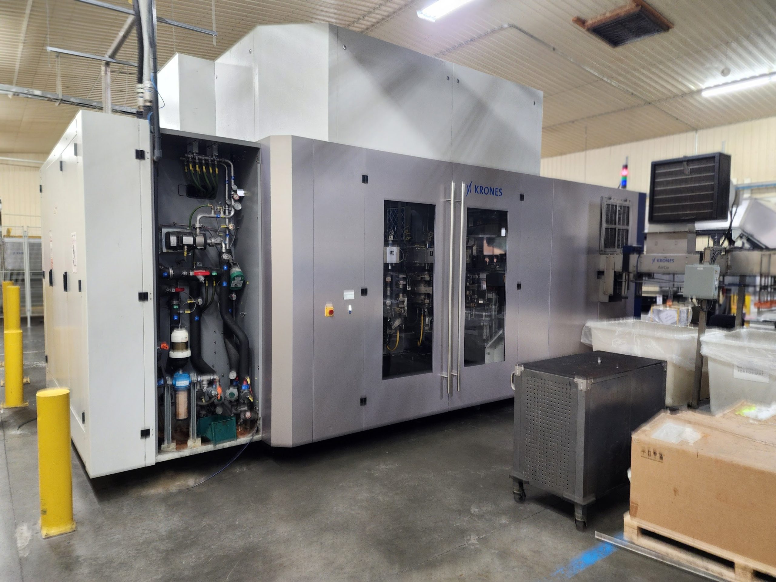 Complete Line to Blow, Fill, Pack, and Palletize PET Bottles Complete Line to Blow, Fill, Pack, and Palletize PET Bottles